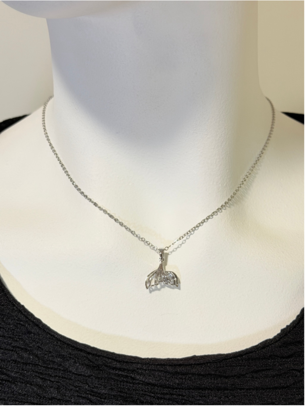 Silver Fin Pendant Necklace with Cubic Zirconia Stones NWT - Picture 2 of 2